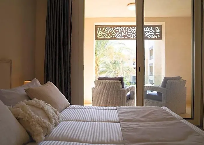 Mangroovy Magic Poolview 1br In Beachfront Complex 3* 洪加達